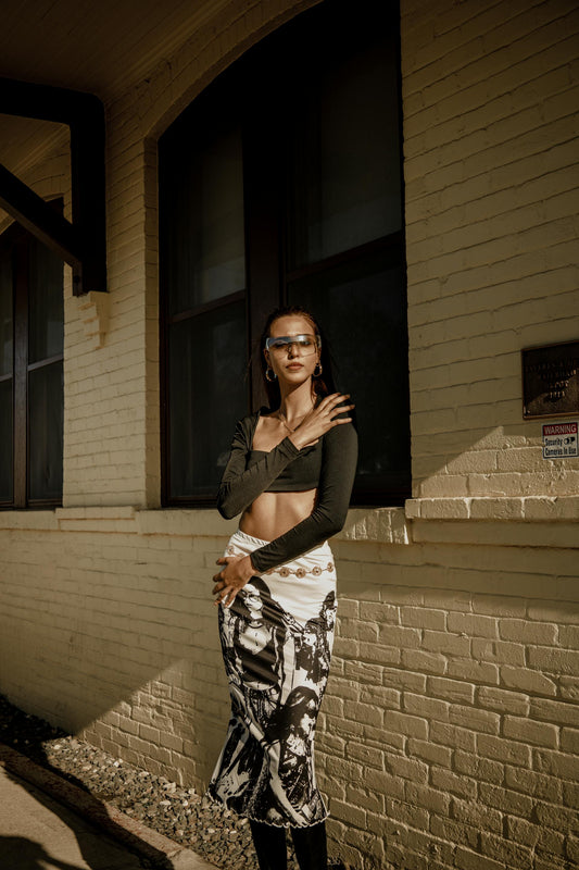 Brick Walls & Bold Moves: The Style Statement of the Season