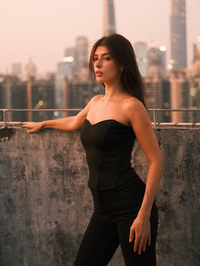 Rooftop Dreams: The Edge of Red Hook Style