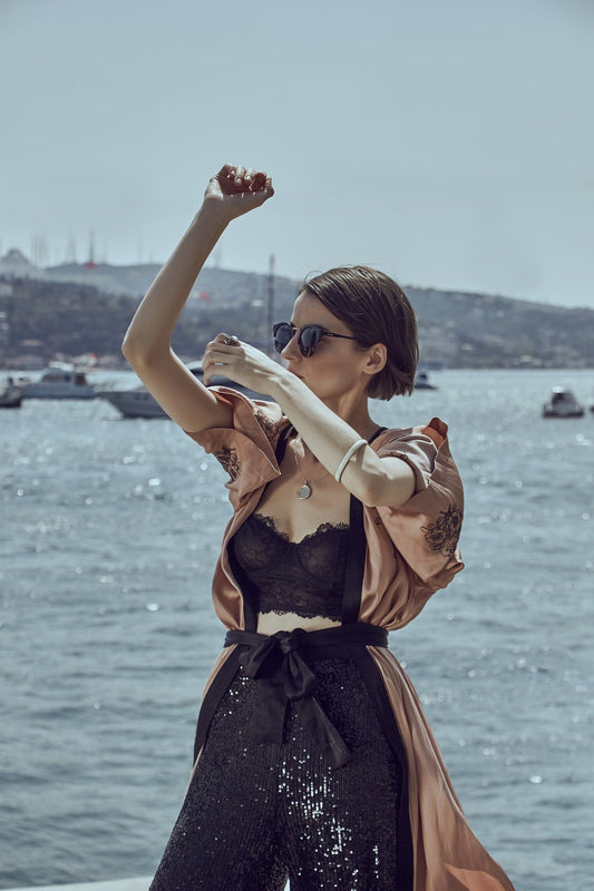 Coastal Glamour: Where Elegance Meets Escape